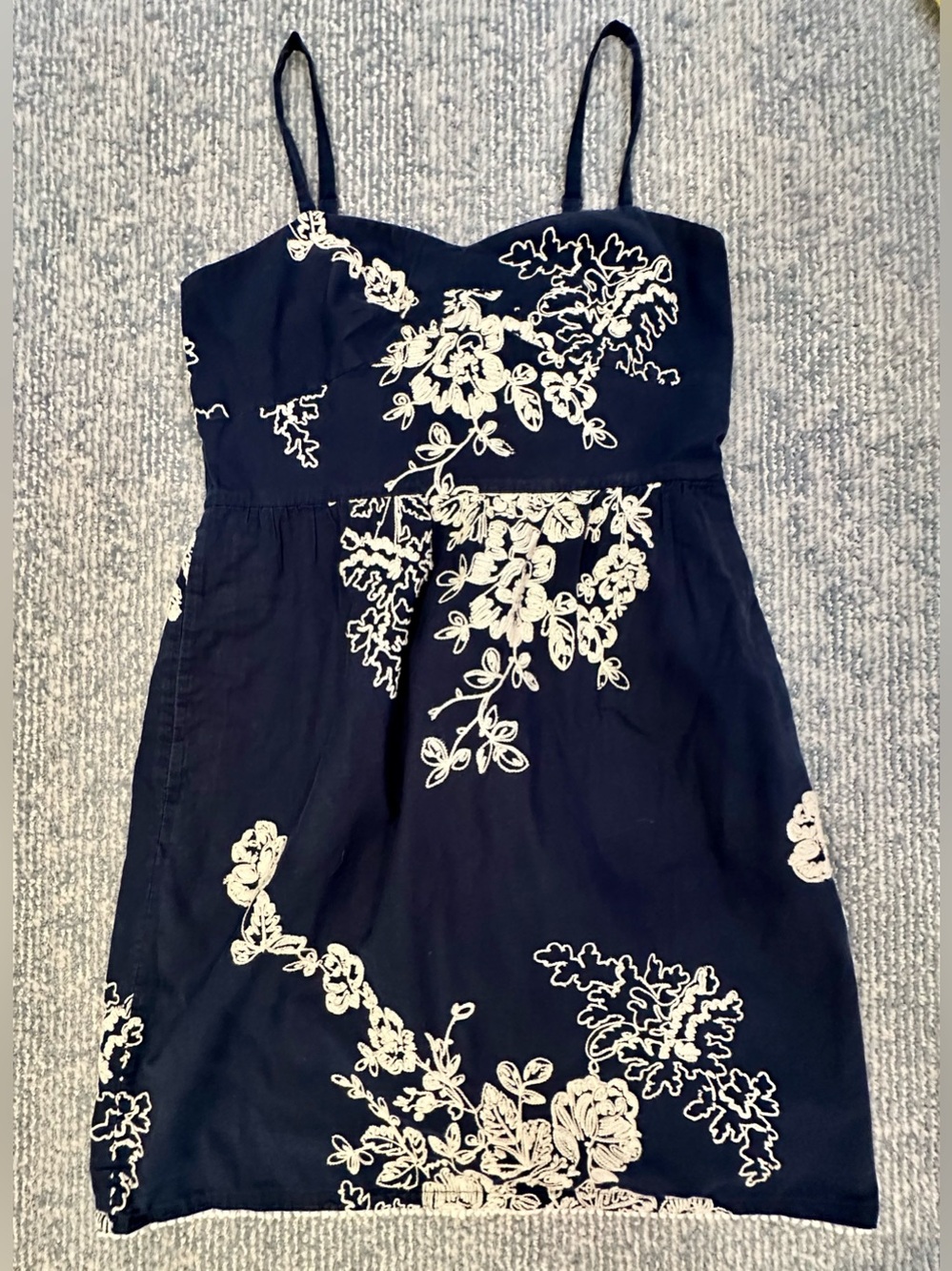 JCrew Factory Mini Sundress 8 Spaghetti Straps Embroidered Floral Cottagecore - Picture 3 of 9